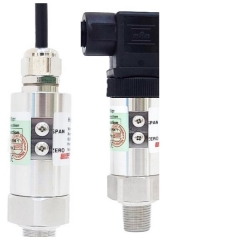 Compact pressure transmitter